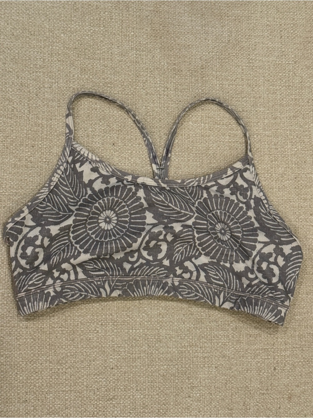 Lululemon Flow Y Bra IV Beachy Floral White Fossil size 10 EUC